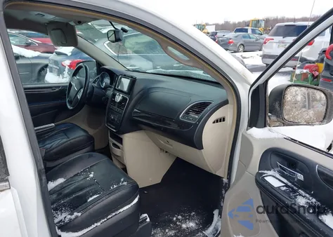 2014 Chrysler Town & Country Touring from USA, damaged, VIN 2C4RC1BG8ER304561